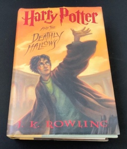 Harry Potter & The Deathly Hallows Book