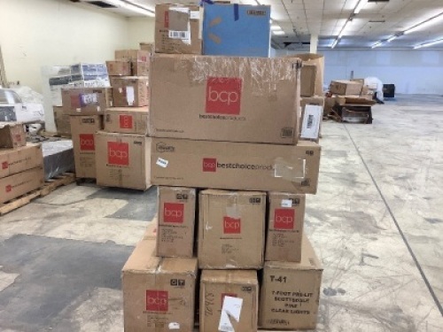 Pallet of Christmas Items