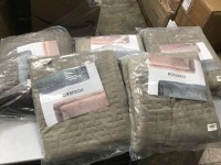 Lot of (5) Hosukko Quilted Duvet Cover for Weighted Blanket, Khaki, Twin - Appear New&nbsp;