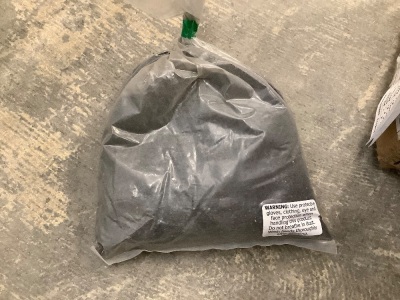 Case of 5 Bags of Rubbermaid Ash Urn Sand