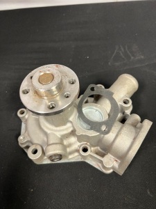 Isuzu Water Pump 8-97321508-3