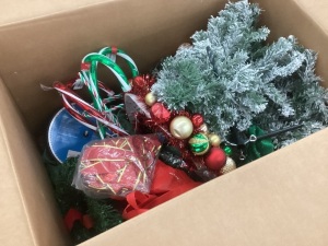 Lot of Holiday Items 