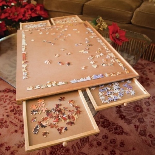 Bits and Pieces Wooden Puzzle Plateau