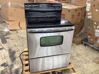 Maytag 30" Freestanding Smoothtop Electric Range with 4 Radiant Elements