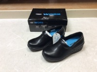 Dr. Scholl's Womens Dynamo Slip Resistant Clogs, Black, Size 8 - New