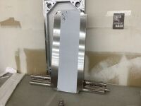 VEVOR 36x18x34 inch Commercial Stainless Steel Prep Table, 2 Adjustable Undershelf - Damaged Foot, Scratches