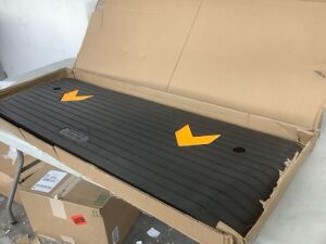 VEVOR Rubber Threshold Ramp, 2" Rise 