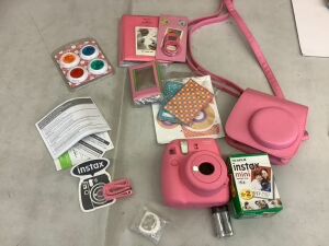 Fujifilm Instax Mini 9 Instant Camera & Accessories 