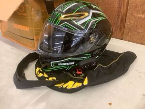 Soman Full Face Motorcycle Helmet - Scratch on Top 