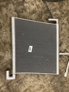 Radiator for unknown vehicle 