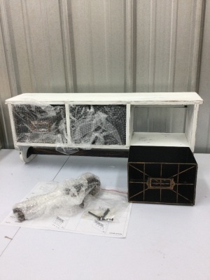 White Shelf 