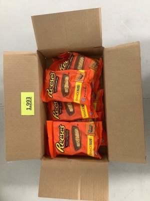 8 4.4OZ Bags of Snack Size Reeses Peanut Butter Cups