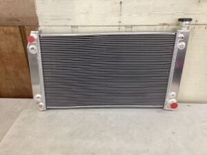 Aluminum Radiator - Slightly Twisted