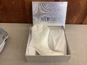 Wetkiss Women's White Ankle Boots, Size 9.5 