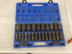 VEVOR 1/2" Drive Deep Well Metric Socket Set 