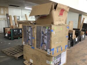 Pallet of Incomplete Patio Furniture Sets 