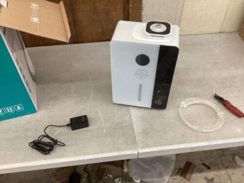 17W 800ml Waterless HVAC Air Scent Diffuser - Plug Smashed