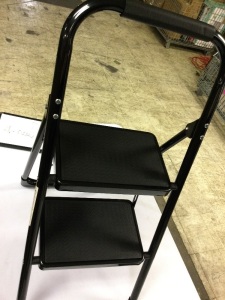 Step Ladder 44.7 X 21.5 X 2.4 in