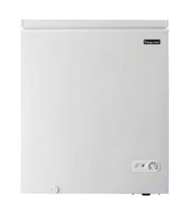 Magic Chef 5.0 cu. ft. Chest Freezer in White - Noisy 