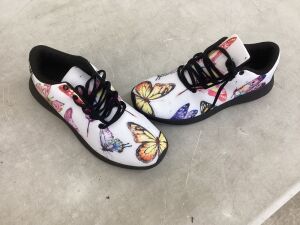 Butterfly Print Tennis Shoes 