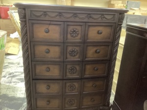 5 Drawer Chest dresser