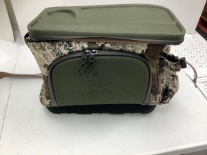 RedHead Camo Bag - New with Damaged Strap