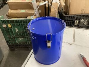 Fryer Grease Bucket