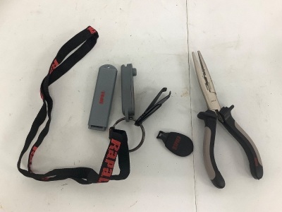 Rapala Lanyard with Assorted Tools - E-Commerce Return