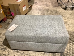 Broyhill storage ottoman slightly dirty 