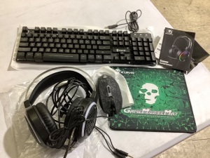 mamgaasnake keyboard,mouse, headset and mouse pad