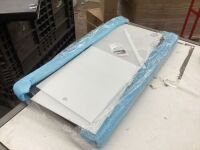 Nifeliz&nbsp;Acrylic&nbsp;Display&nbsp;Box&nbsp;25.2Lx13WX10.4H in