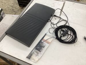 Indoor/Outdoor HDTV Antenna 