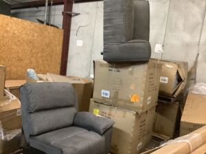 Lot of (4) Right Arm Recliners & (1) Corner Chair - Sectional Pieces