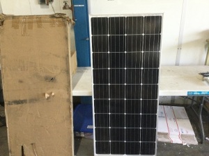 ECO-Worthy 195W 12V Solar Panel Monocrystalline Module. Appears New. Untested E-Commerce Return