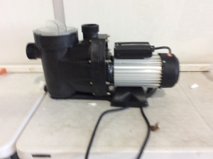 Swimming Pool Pump 2.5HP 110V 1850W - Unknown Condition 