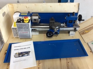 VEVOR Benchtop Mini Metal Lathe with 4" 3-Jaw Chuck, 7" x 14", 0-2250 RPM Variable Speed - Appears New  