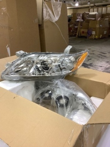 headlight assembly unknown vehicle&nbsp;