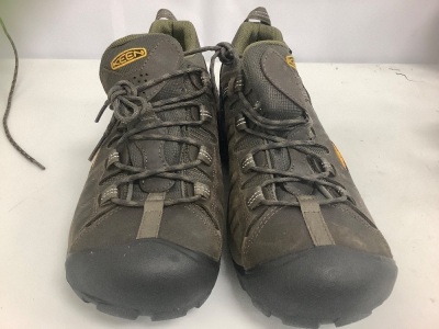 KEEN Targhee II Waterproof Hiking Shoes, Mens 10.5 - E-Commerce Return, Lightly Worn