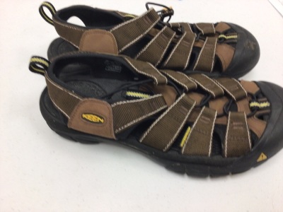 KEEN Newport H2 Water Shoes, Mens 10 - E-Commerce Return, Worn