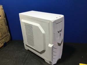 White Gaming Computer Case - Appears New