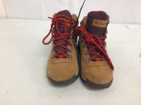 Columbia Newton Ridge Amped Waterproof Hiking Boots for Ladies, 6M -&nbsp;E-Commerce Return, Worn