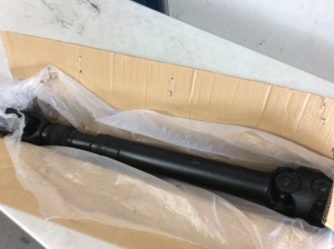 VEVOR Front Drive Shaft Auto Transmiss for 03-13 Dodge Ram 2500 3500 Diesel 52123326AB - Appears New