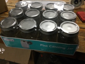 Pint Size Canning Jars 12ct