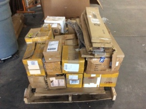 Pallet of Mostly New Car Parts 