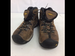 KEEN Utility Detroit XT Mid Waterproof Steel Toe Work Boots, 9.5M - E-Commerce Return