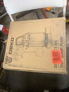 DEKOPRO Submersible Water Pump 1HP