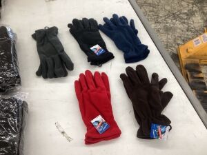 Lot of (36) Women's Polar Fleece Gloves