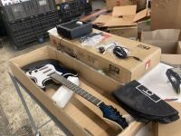 Beginner Electric Guitar Kit w/ Case, 10W Amp, Tremolo Bar - 39in&nbsp;
