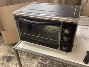 Hamilton Beach 1500-Watt 12-Slice Black Countertop Oven with Convection and Rotisserie 