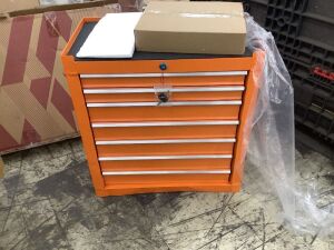 7 Drawer Rolling Tool Chest - Dented & Uneven 